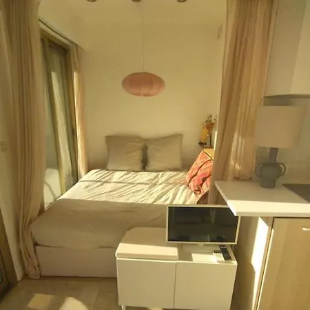 A 4 Minutes De La Dans Le Quartier Apartment *