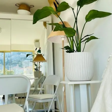 Apartment A 4 Minutes De La Dans Le Quartier *