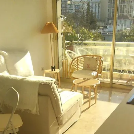 Apartment A 4 Minutes De La Dans Le Quartier *