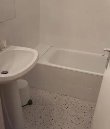 아파트 A 4 Minutes De La Dans Le Quartier *
